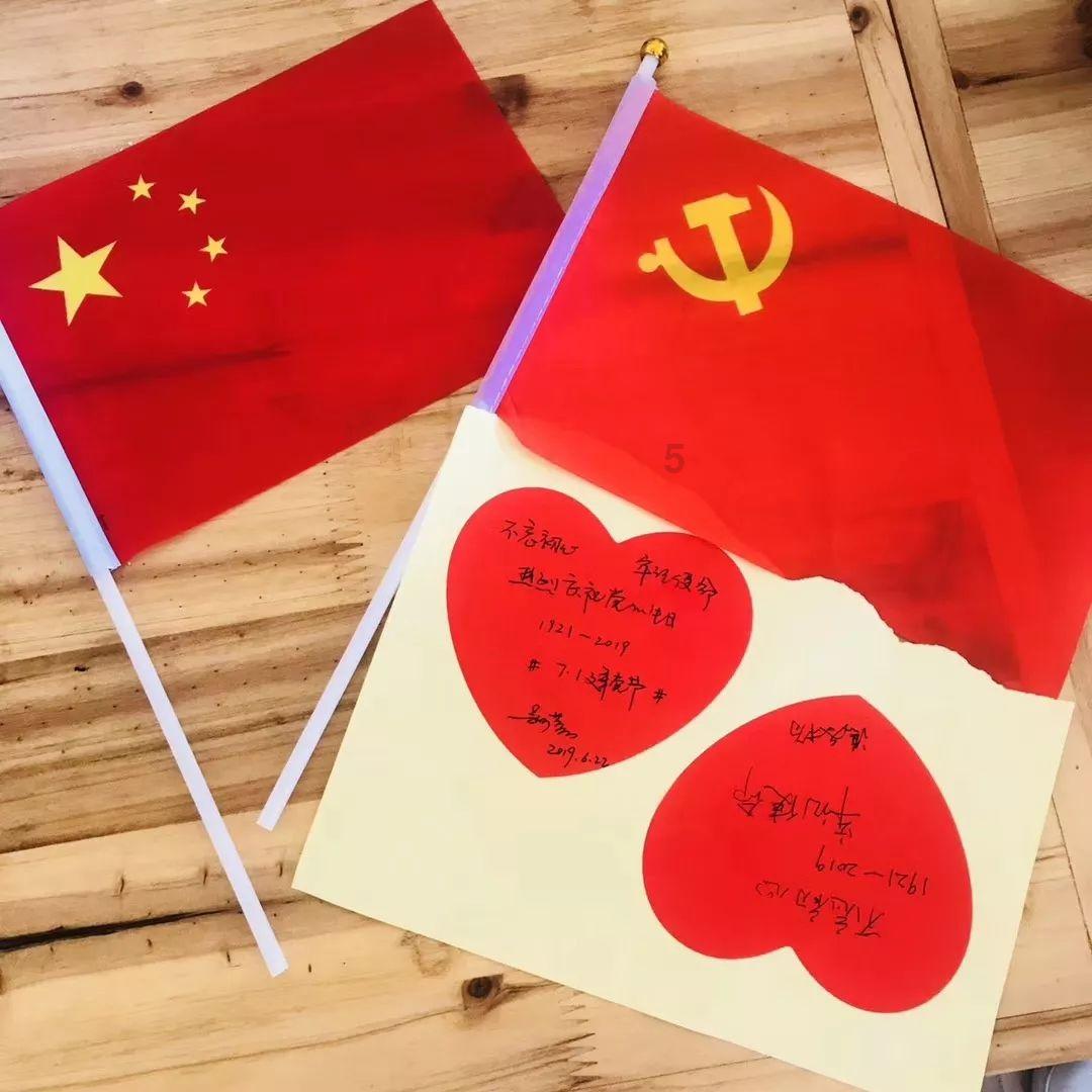 藏在居民楼里的小酒馆，几盘肉两瓶酒，三五个伙计